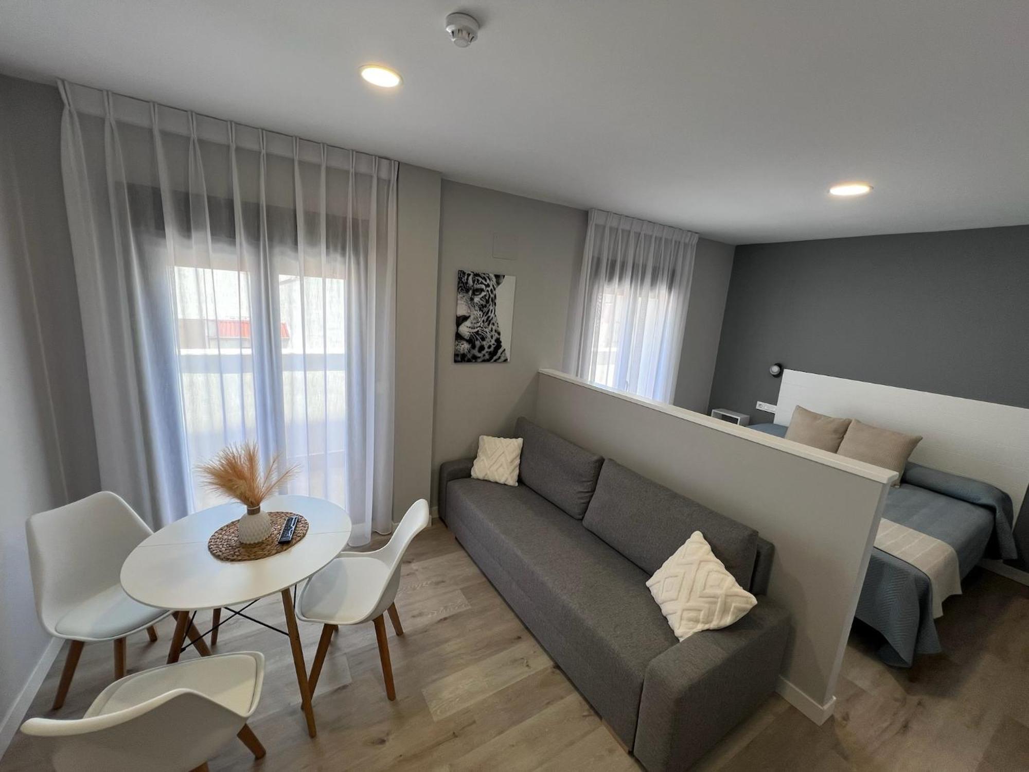 Karibu Serenity Apartamentos 알멘드랄레호 외부 사진